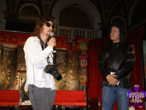 Gene Simmons speaking to fans picture