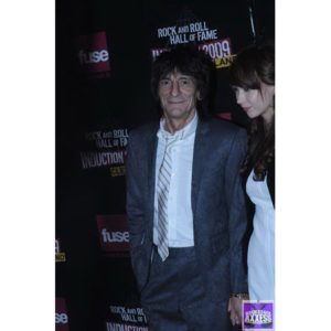 Ronnie Wood posing for photograph
